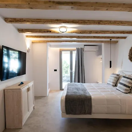 Mykonos Village Apartment