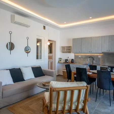 Mykonos Village אנו מרה